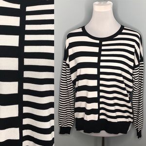 ✨2/$20✨Dex Sweater